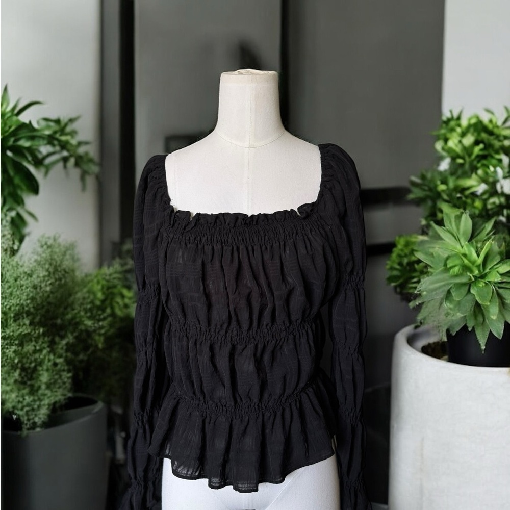 Mele e Pere  Black Puff Long Sleeve ‎ Blouse
